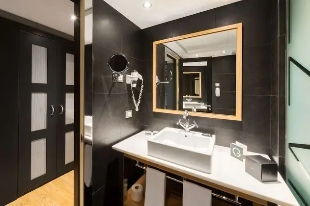 Standard Tek Büyük veya İki Ayrı Yataklı Oda