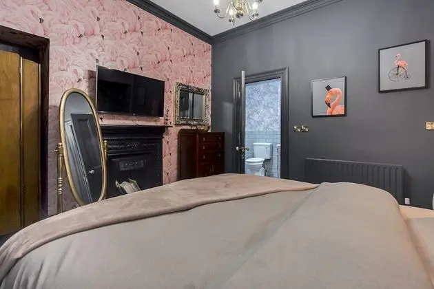 Tek Büyük Yataklı Oda (Ella Fitzgerald)