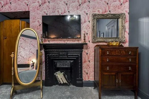 Tek Büyük Yataklı Oda (Ella Fitzgerald)