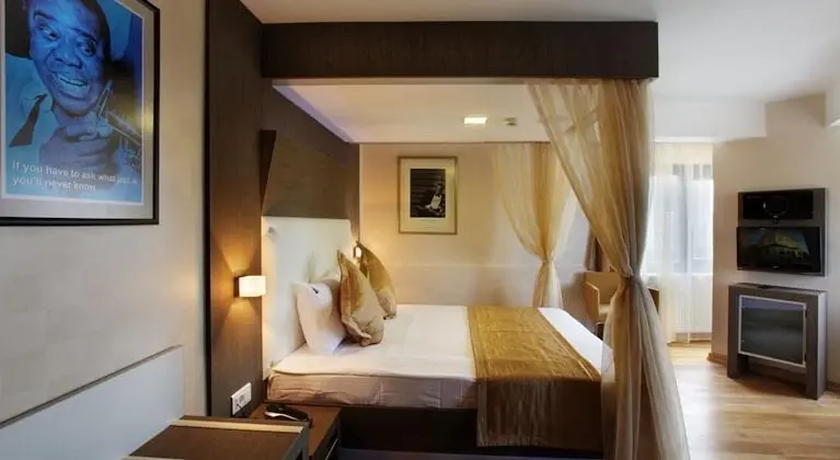 Deluxe Oda  ( İptal Edilemez )