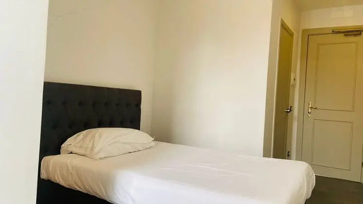 Deluxe Büyük Yataklı Tek Kişilik Oda