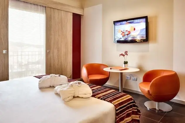 Superior Büyük Yataklı Tek Kişilik Oda, Balkon