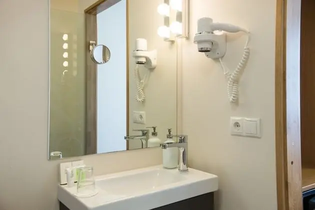 Tek Kişilik Oda, 1 Büyük (Queen) Boy Yatak, Deniz Manzaralı