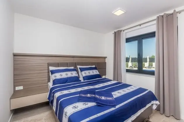 Luxury Apart Daire, 2 Yatak Odası, Deniz Manzaralı, Zemin Kat