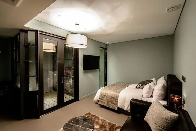 High-Deluxe Double Room