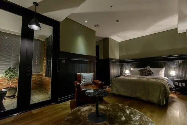 High-Deluxe Double Room