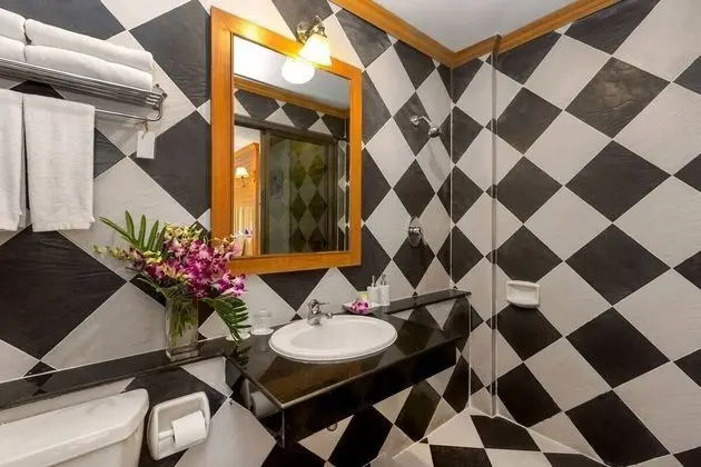 Basic Tek Büyük Yataklı Oda