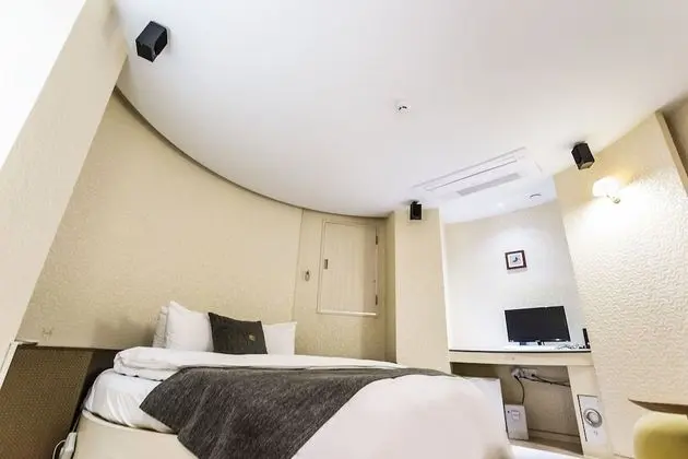 Deluxe Room (Extra fee applies for 2+ consecutive nights stay)