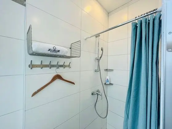 (Individual) Aquarius - Female Only Dormitory (Max 4 people)