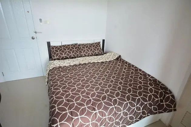 Double Room with No Window