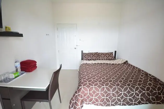 Double Room with No Window