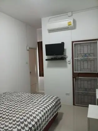 Single Room with No Window