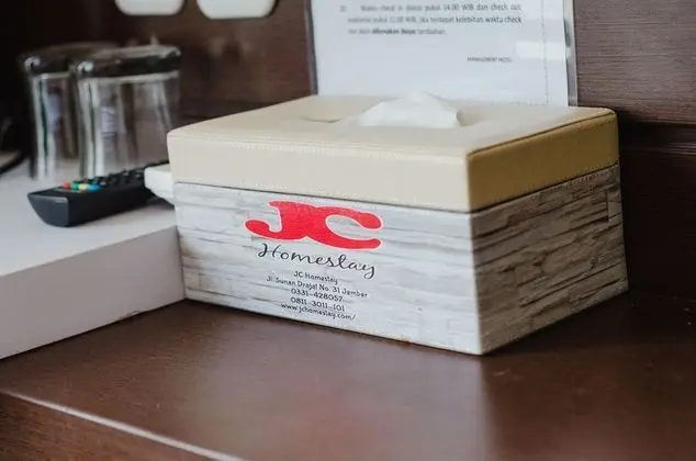 Junior Stüdyo Süit, Sigara İçilmez