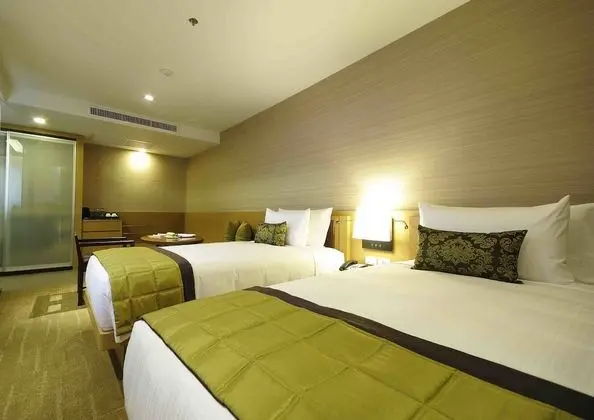 Skyline One Bedroom Suite
