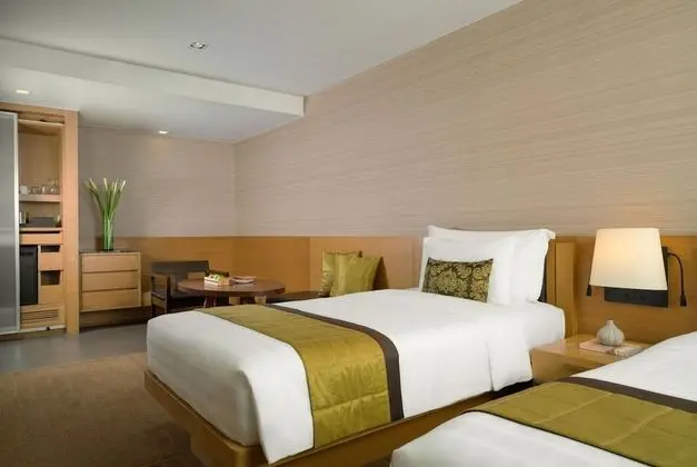 Skyline One Bedroom Suite
