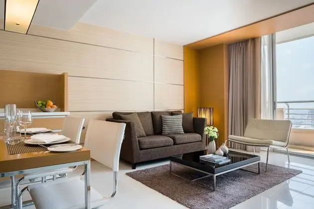 Skyline One Bedroom Suite