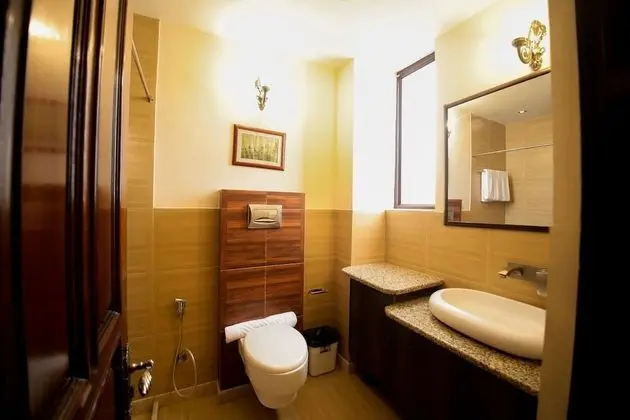 Deluxe Tek Büyük Yataklı Oda, 1 Çift Kişilik Yatak, Sigara İçilmez