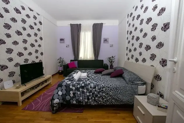 Üç Kişilik Oda, Ortak Banyo