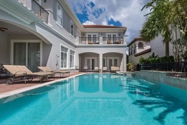 Family Villa, Sıcak Su Havuzu, Bahçeli