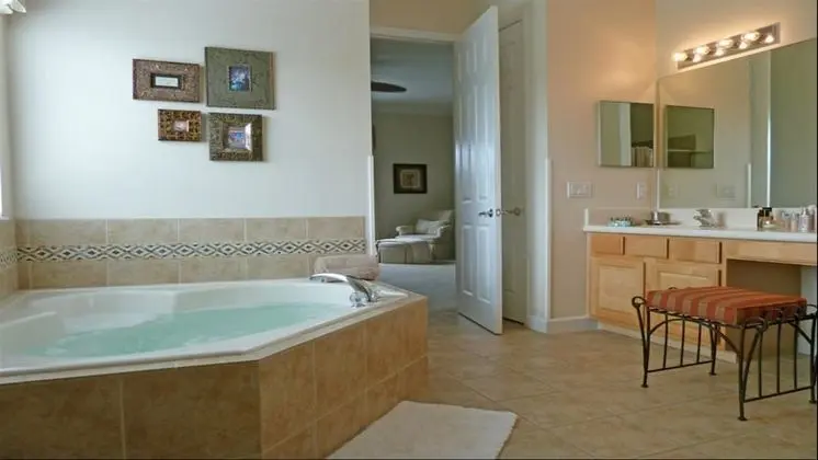 Family Villa, Sıcak Su Havuzu, Bahçeli