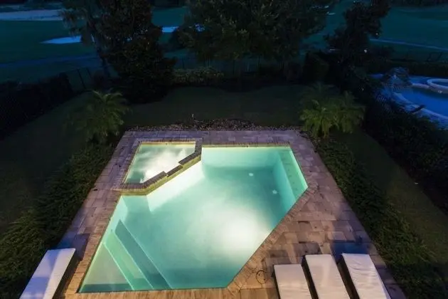 Family Villa, Sıcak Su Havuzu, Bahçeli