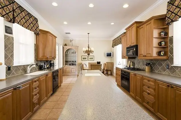 Family Villa, Sıcak Su Havuzu, Bahçeli