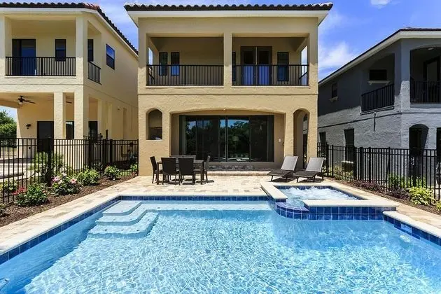 Family Villa, Sıcak Su Havuzu, Bahçeli