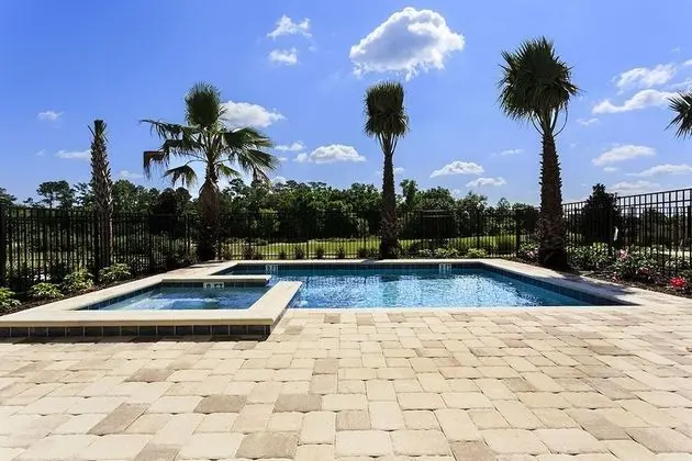 Family Villa, Sıcak Su Havuzu, Bahçeli