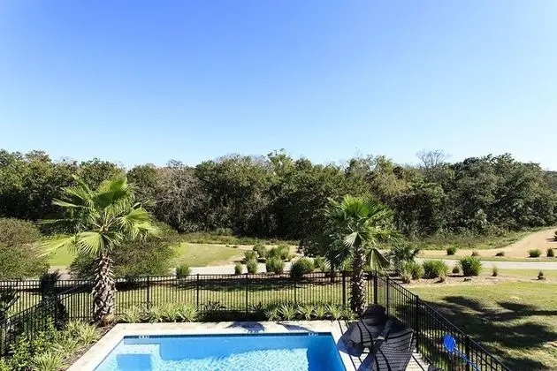 Family Villa, Sıcak Su Havuzu, Bahçeli