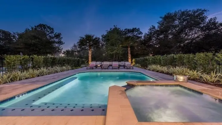 Family Villa, Sıcak Su Havuzu, Bahçeli