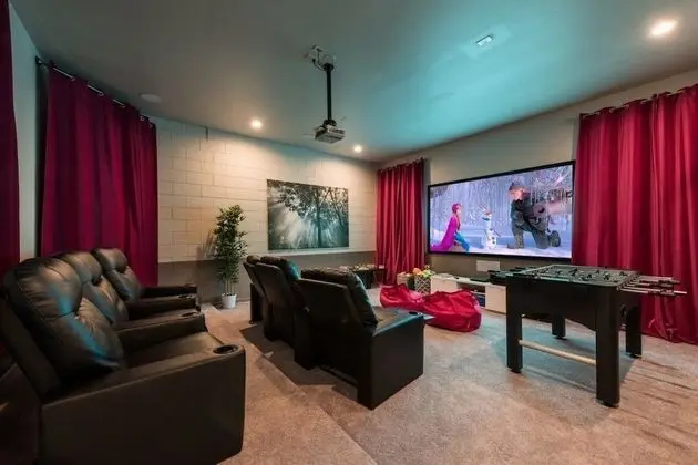 Family Villa, Sıcak Su Havuzu, Bahçeli