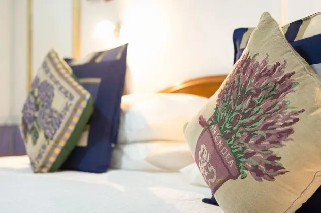 Comfort Tek Büyük Yataklı Oda (En-Suite)
