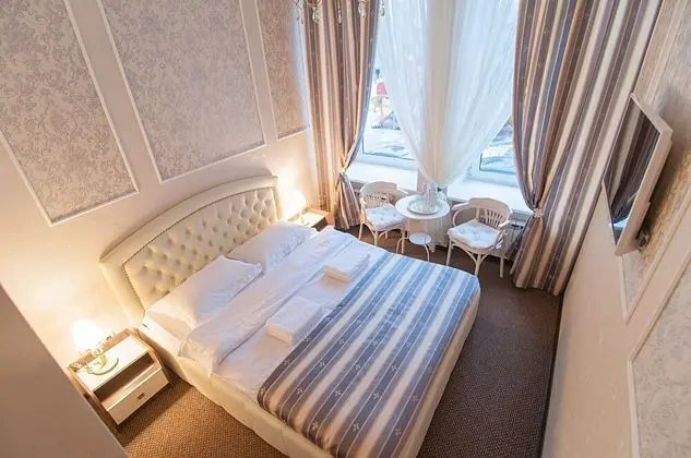 Standard Tek Büyük Yataklı Oda