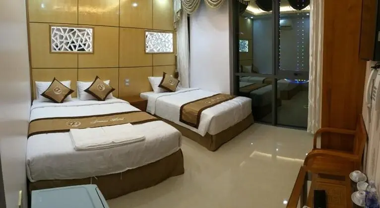 Deluxe Üç Kişilik Oda