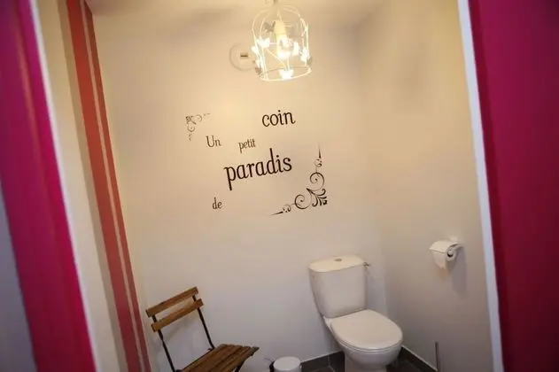 Comfort Tek Büyük Yataklı Oda (La Britannique)