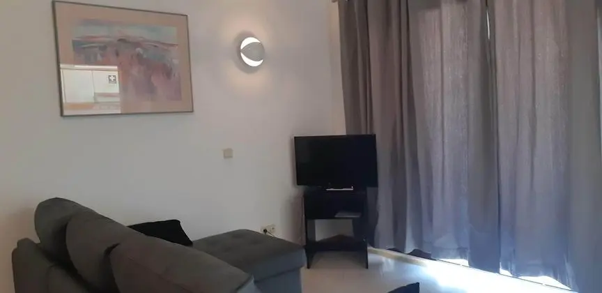 Comfort Apart Daire, 1 Yatak Odası, Mutfak, Havuz Manzaralı
