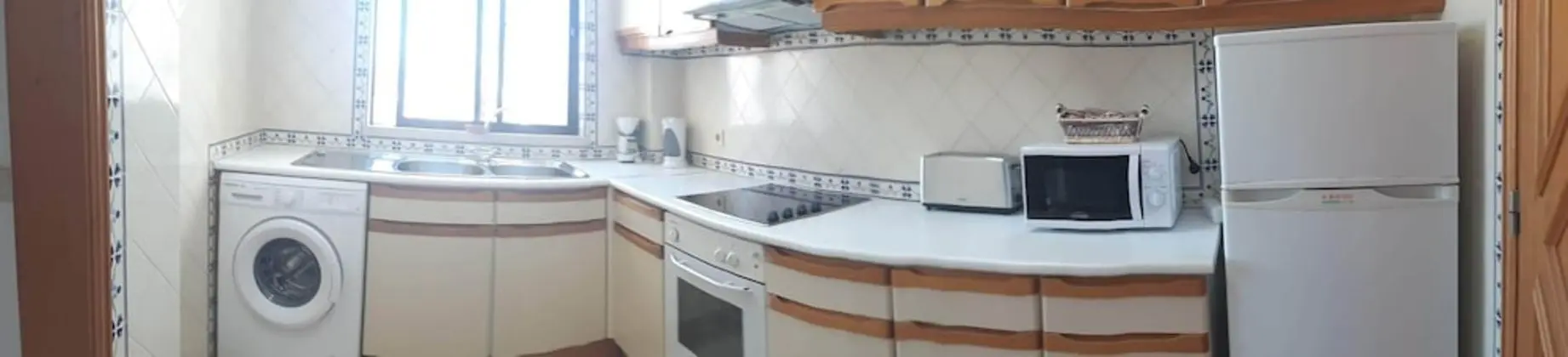 Comfort Apart Daire, 1 Yatak Odası, Mutfak, Havuz Manzaralı
