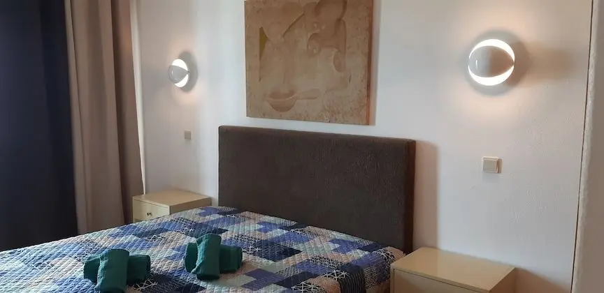 Standard Apart Daire, 2 Yatak Odası, Mutfak, Havuz Manzaralı