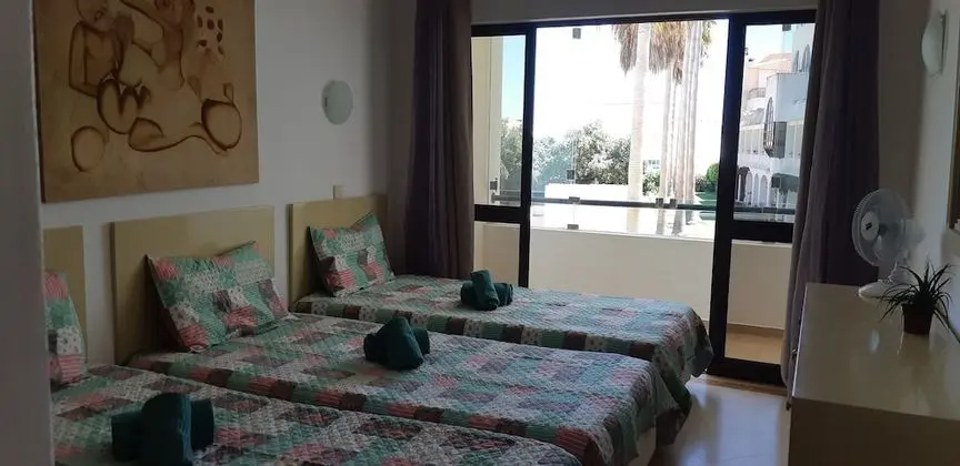 Standard Apart Daire, 2 Yatak Odası, Mutfak, Havuz Manzaralı