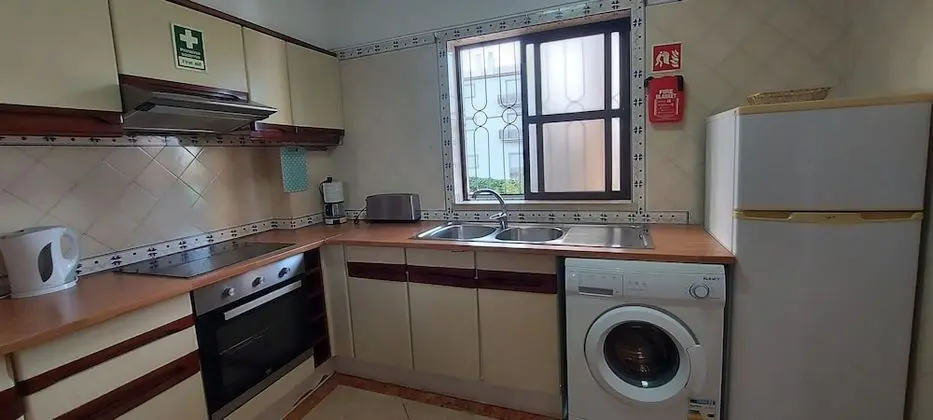 Standard Apart Daire, 2 Yatak Odası, Mutfak, Havuz Manzaralı