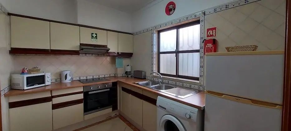 Standard Apart Daire, 2 Yatak Odası, Mutfak, Havuz Manzaralı