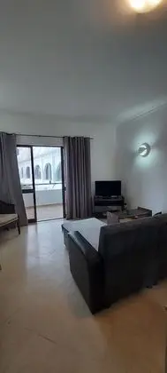 Standard Apart Daire, 2 Yatak Odası, Mutfak, Havuz Manzaralı