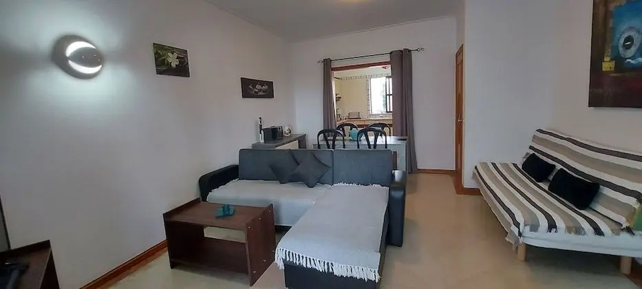 Standard Apart Daire, 2 Yatak Odası, Mutfak, Havuz Manzaralı