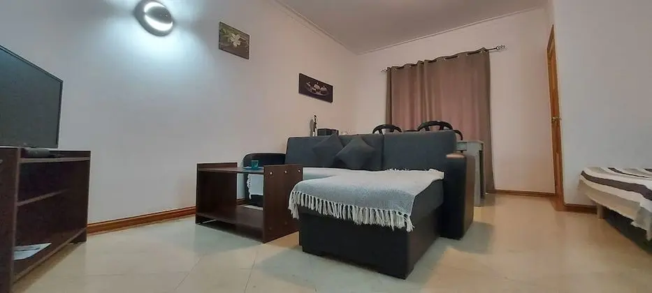 Standard Apart Daire, 2 Yatak Odası, Mutfak, Havuz Manzaralı