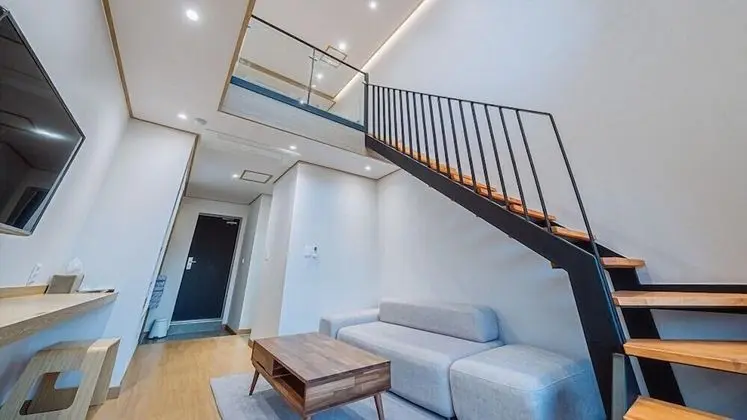 Oda (102)