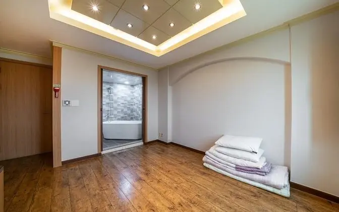 Oda (Ondol room)