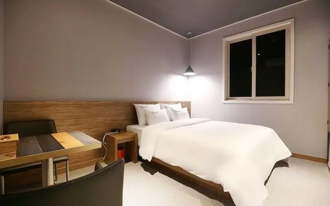 Oda (Standard (Air Purifier Netflix Availa)