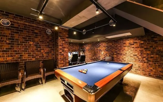 Oda (Suite (Game Air Purifier Netflix Avai)