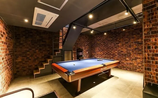 Oda (Suite (Game Air Purifier Netflix Avai)