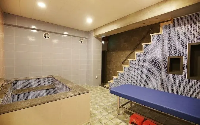 Oda (Suite (Saune Air Purifier Netflix Ava)